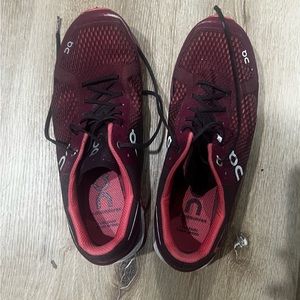 On Cloud Cloud Surfers